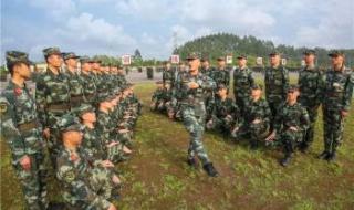 咱当兵的人广场舞