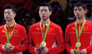 许昕球打到马龙背上