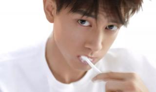 李现时尚芭莎电子刊 李现时尚芭莎电子刊